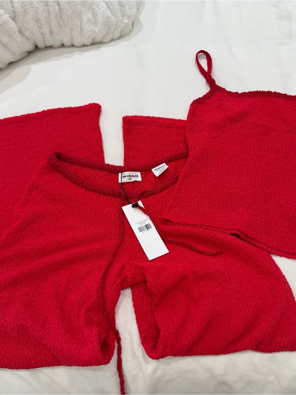 I am Delilah NWT Red Textured Knit Women’s Tank & Flare Pant Set